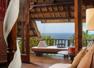 Bayuh Sabbha - master bedroom to balcony