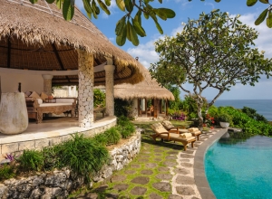 Bayuh Sabbha - poolside loungers